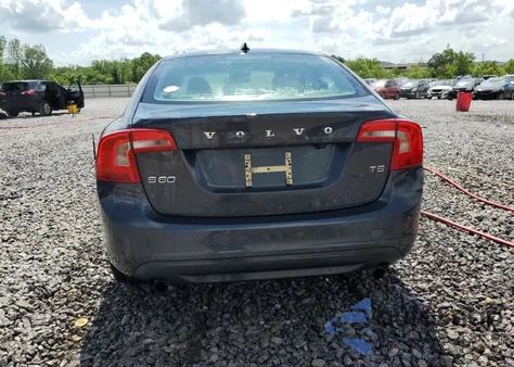 2012 Volvo S60 T5 z USA, uszkodzony, nr VIN YV1622FS8C2036191